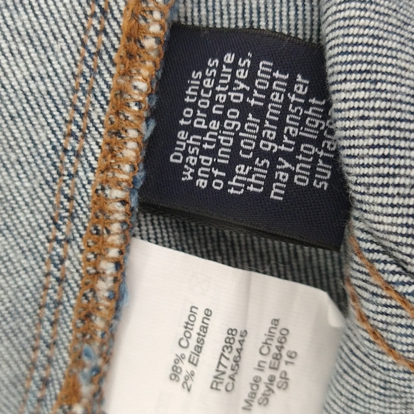 Madewell Button-Front Denim Skirt with Pockets - Picture 8 of 8